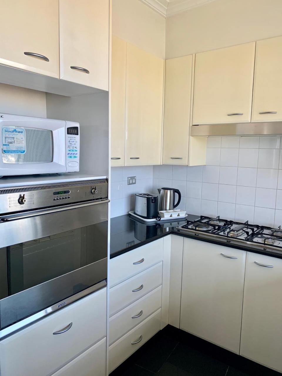 Castle Serviced Apartments Сідней Екстер'єр фото